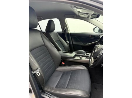 2017 Lexus IS 300 h 300h Executive €18,950 thumbnail