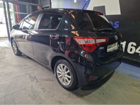 2018 Toyota Yaris - thumbnail 6