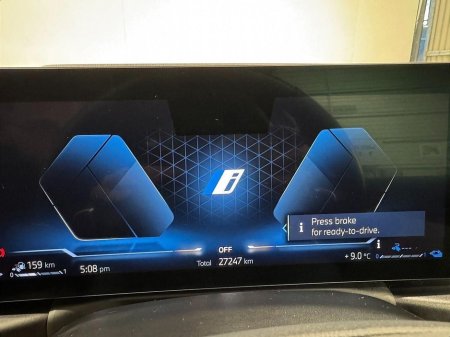 2024 BMW 3 Series 330e Sport Saloon €46,975 thumbnail