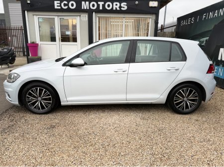 2018 Volkswagen Golf SE NAVIGATION 1.5 TSI BLUEMOTION TECHNOLOGY, 1.4, MANUAL, 2 YEAR NCT, LOW TAX, LOW INSURANCE €16,995 thumbnail