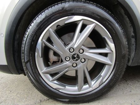 2021 DS Automobiles DS 7 Crossback E-TENSE PRESTIGE €28,950 thumbnail