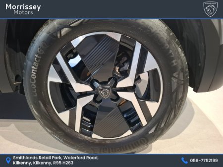 2024 Peugeot 2008 ALLURE 1.2 100 €28,950 thumbnail