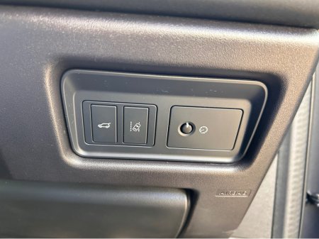 2017 Land Rover Discovery TD4 180 PS HSE BLACK EDITION 2.0 180PS 7SEATS AU €19,950 thumbnail