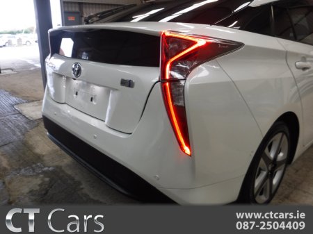 2018 Toyota Prius 1.8 AUTO HYBRID LOW MILES HIGH SPEC €15,950 thumbnail