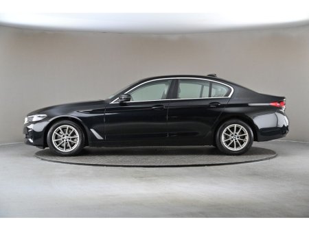 2021 BMW 5 Series - thumbnail 5