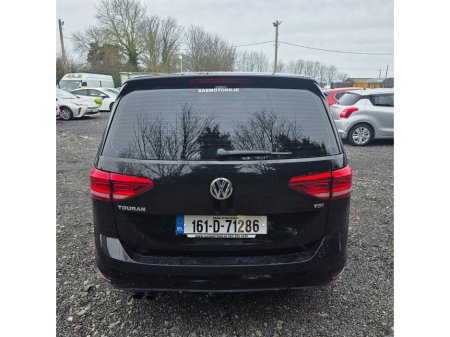 2016 Volkswagen Touran 1.2 TSI 110HP Trendline €15,950 thumbnail
