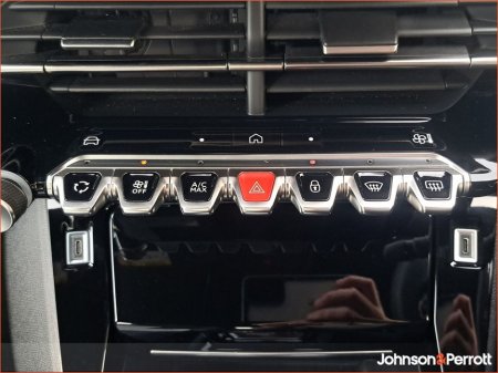 2025 Peugeot 2008 - thumbnail 16