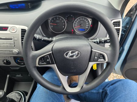 2010 Hyundai i20 - thumbnail 9