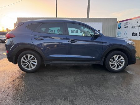 2017 Hyundai Tucson 1.7 EXECUTIVE 5DR €14,999 thumbnail