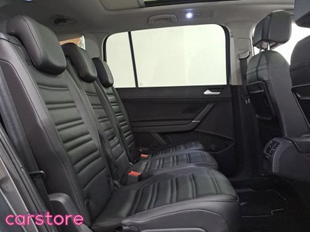 2016 Volkswagen Touran 2.0 TDI 150HP DSG Comfortline €18,880 thumbnail