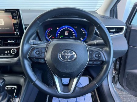 2022 Toyota Corolla LUNA 1.8 HYBRID // SERVICE HISTORY // LANE ASSIST // REVERSE CAMERA €20,900