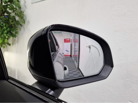 2022 Volvo XC40 T4 RECHARGE PLUS DARK AUTOMATIC **ONE OWNER / APPLE CARPLAY / BLIND SPOT ASSIST / CRUISE CONTROL / ELECTRIC BOOTLID / HEATED FRONT & REAR SEATS / REVERSE CAMERA / SAT NAV / WIRELESS PHONE CHARGING** €33,900 thumbnail