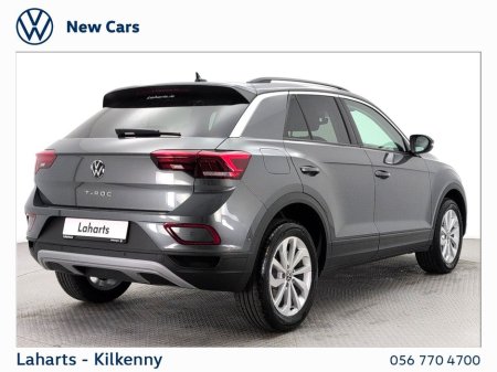 2025 Volkswagen T-Roc EDITION 75 2.0TDI 116HP €38,950 thumbnail