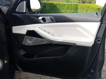 2023 BMW X7 - thumbnail 21