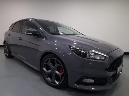 2015 Ford Focus 2.0 EcoBoost 250PS ST2 €18,950 thumbnail