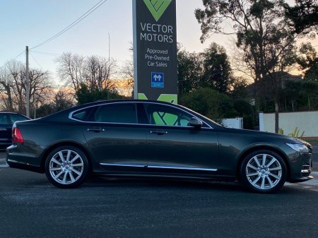 2020 Volvo S90 T8 INSCRIPTION PHEV €33,995 thumbnail