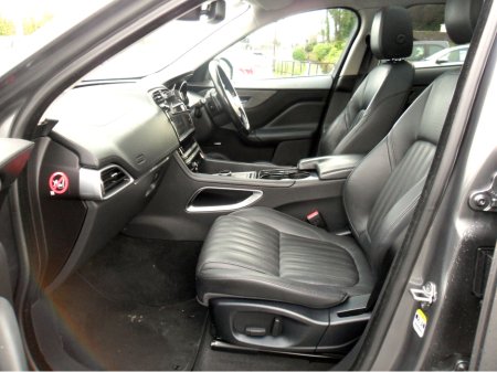 2016 Jaguar F-Pace 2.0 D PORTFOLIO  AUTO.......NCT 09/26........ENGINE REBUILT BY JAGUAR €18,995 thumbnail