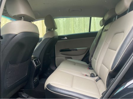 2021 Kia Sportage - thumbnail 5