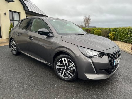 2022 Peugeot 208 1.2 Puretech 100bhp Allure Pack €17,950 thumbnail