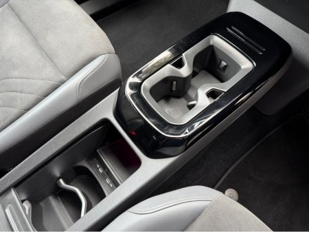 2023 Volkswagen ID.4 - thumbnail 18