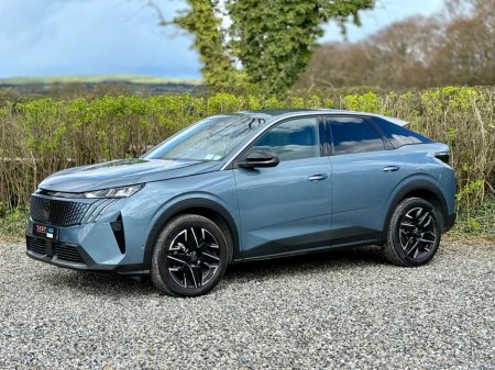 2025 Peugeot 3008 - thumbnail 9