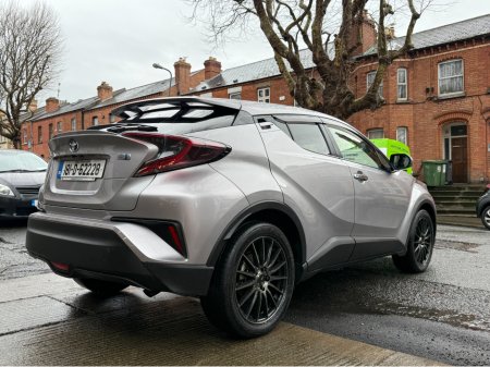 2018 Toyota C-HR - thumbnail 5