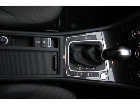 2020 Volkswagen Golf 2.0TDI 150BHP SPORT 5DR HATCHBACK AUTO // 1 OWNER WITH ONLY 82,000 KM'S // BUY WITH CONFIDENCE AA AND SIMI APPROVED DEALER 2026 // FINANCE ARRANGED // ALL TRADE INS WELCOME // €19,950 thumbnail