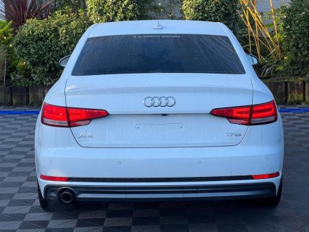 2016 Audi A4 S-LINE PACK 1.4 TFSI // FULL SERVICE HISTORY // NEW 19" S-LINE ALLOYS // APPLE CARPLAY/ANDROID AUTO €19,900 thumbnail