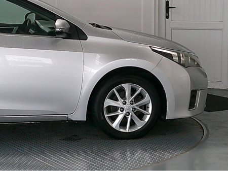 2014 Toyota Corolla - thumbnail 25