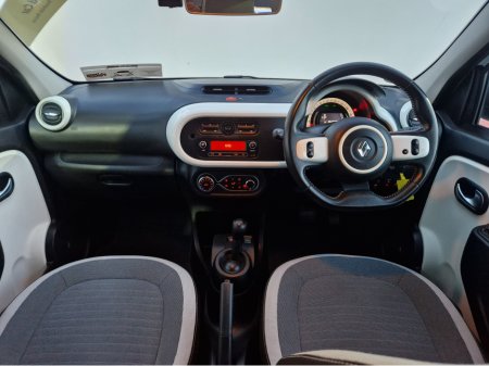 2018 Renault Twingo DYNAMIQUE 900cc PETROL AUTOMATIC 5DR thumbnail