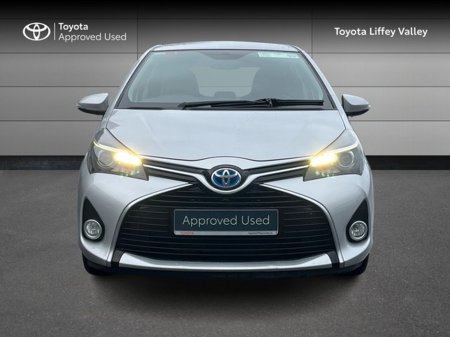 2016 Toyota Yaris HYBRID LUXURY MC 4DR AUTO €14,950 thumbnail