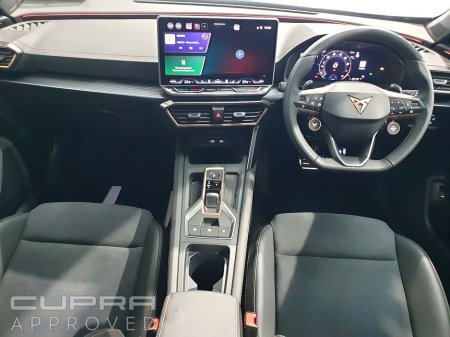 2025 Cupra Formentor 1.5 eTSI 150hp Auto €41,945 thumbnail