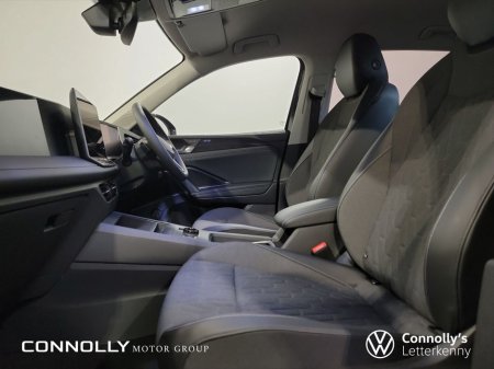 2026 Volkswagen Tiguan ED75 HYBRID 1.5 thumbnail