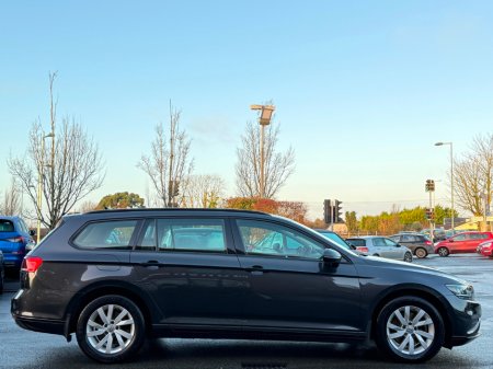 2020 Volkswagen Passat - thumbnail 4