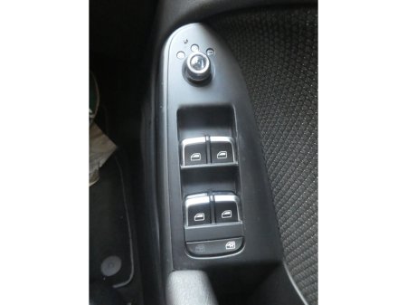 2012 Audi A4 2.0 TDI S LINE 141B 141BHP 4DR BLACK EDITION €5,450 thumbnail