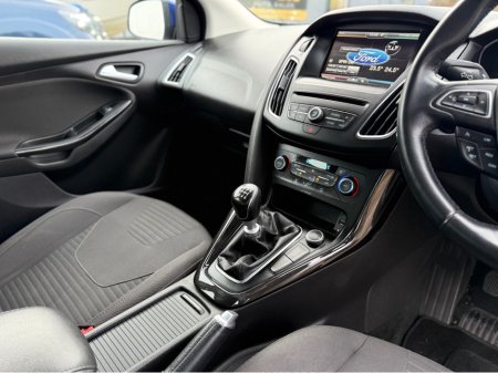 2015 Ford Focus TITANIUM 1.0 ECOBOOST 12 125PS 4DR thumbnail