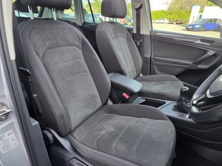 2019 Volkswagen Tiguan - thumbnail 8