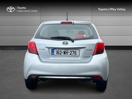 2016 Toyota Yaris HYBRID LUXURY MC 4DR AUTO €14,950 thumbnail