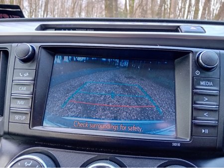 2017 Toyota Rav4 - thumbnail 19