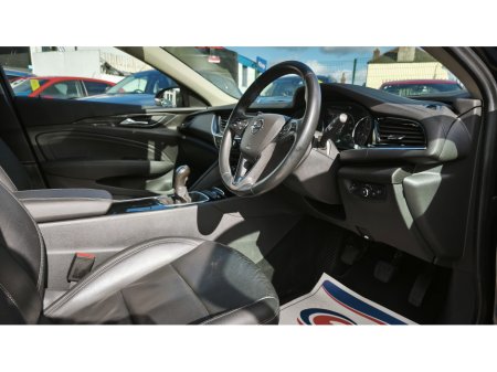 2017 Opel Insignia - thumbnail 8