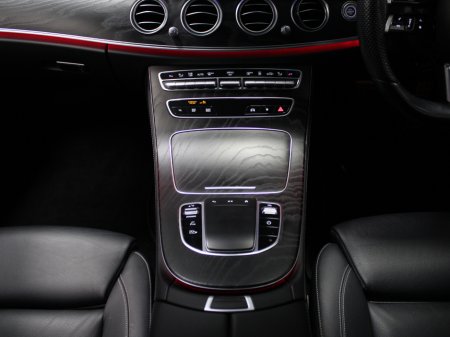 2021 Mercedes-Benz E Class - thumbnail 18