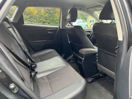 2017 Toyota Auris - thumbnail 7