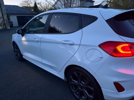 2021 Ford Fiesta - thumbnail 8