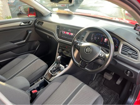 2021 Volkswagen T-Roc STYLE AUTOMATIC 2.0 DIESEL //LOW MILES//KEYLESS ENTRY//REVERSE CAMERA//ADAPTIVE CRUISE CONTROL//BLIND SPOT WARNING// €25,950 thumbnail