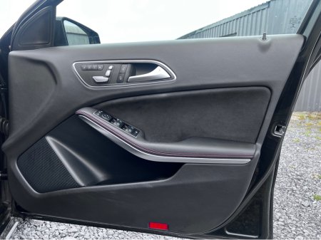 2016 Mercedes-Benz A Class - thumbnail 25