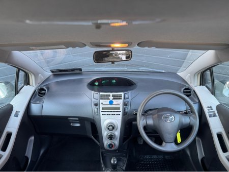 2007 Toyota Yaris - thumbnail 13