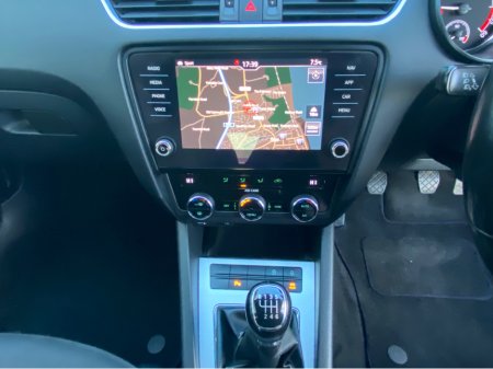 2017 Skoda Octavia - thumbnail 7
