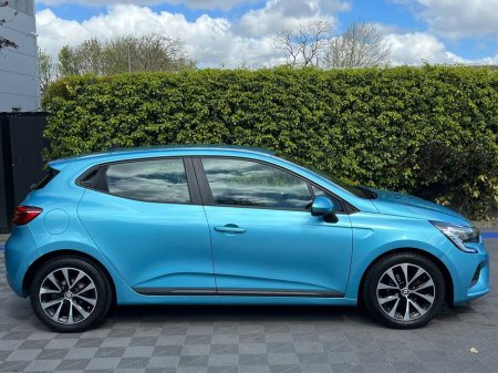 2022 Renault Clio - photo 2