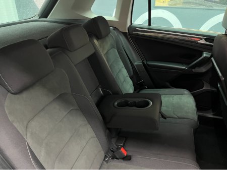 2018 Volkswagen Tiguan - thumbnail 14