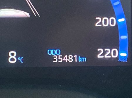 2022 Toyota Yaris Cross Luna Sport Hybrid Auto €24,900 thumbnail